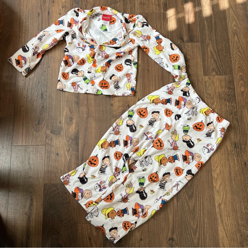 Peanuts Halloween pajamas